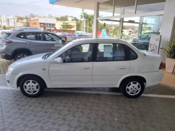 CHEVROLET CLASSIC 1.0 MPFI LS 8V FLEX 4P MANUAL CHEVROLET CLASSIC 1.0 MPFI LS 8V FLEX 4P MANUAL